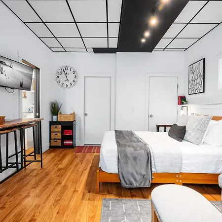 L Studio Traverse Close To Downtown And Beach Traverse City Extérieur photo